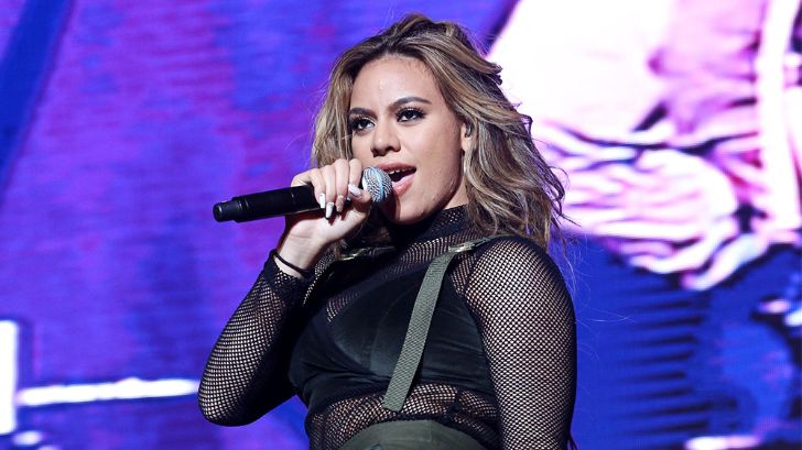 Dinah Jane-Net Worth, House, Expenses, Relationship Status, Life, Age, Height